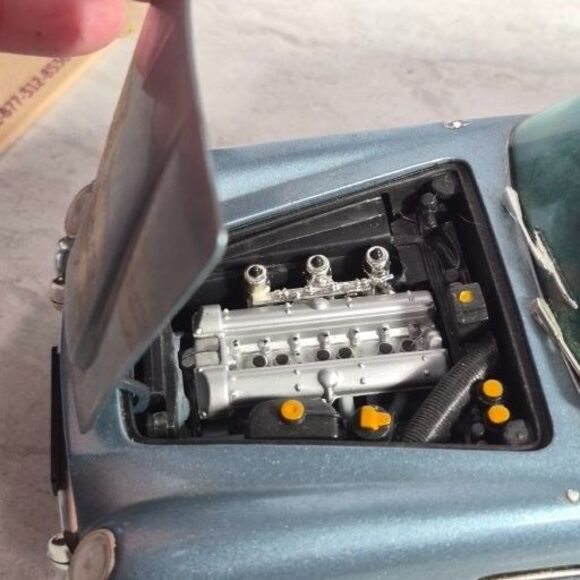 Blue Aston Martin 085 1963, Score 1/18 DB5 - Picture 6 of 16